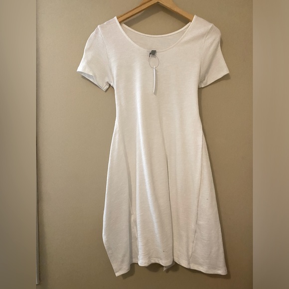 ASOS white wrap dress - Picture 7 of 8